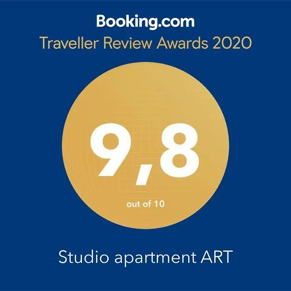 Studio Apartment Art Split