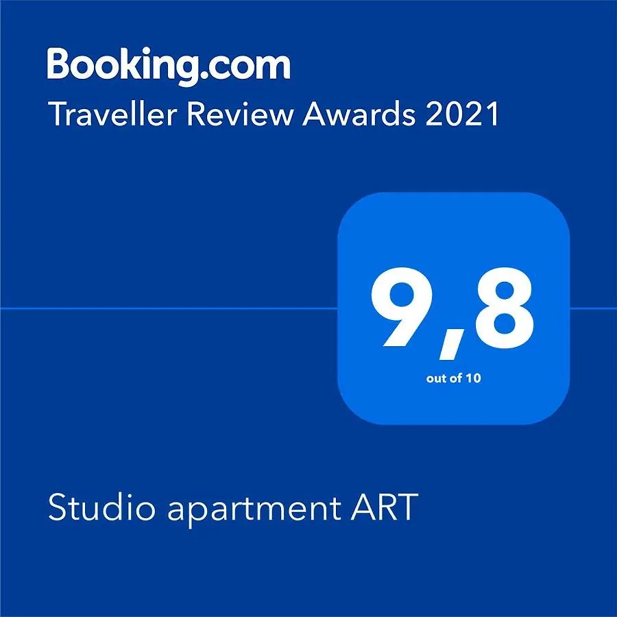 Studio Apartment Art Split